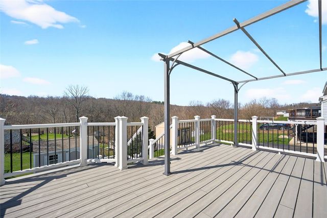 6021 Independence Dr, Jefferson Hills, PA 15025