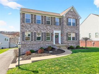6021 Independence Dr, Jefferson Hills, PA 15025