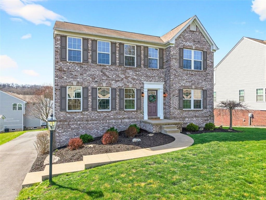 6021 Independence Dr, Jefferson Hills, PA 15025