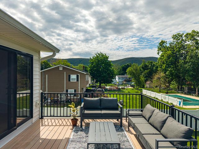 10 Scofield Road, Beacon, NY 12508
