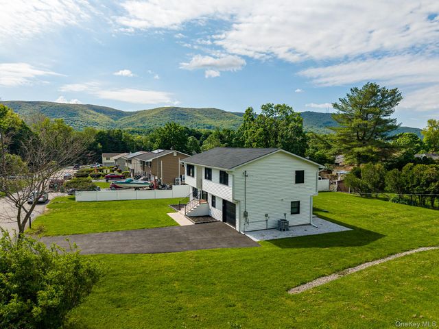 10 Scofield Road, Beacon, NY 12508