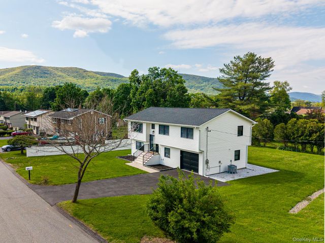 10 Scofield Road, Beacon, NY 12508