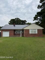 2020 John Small Avenue, Washington, NC 27889