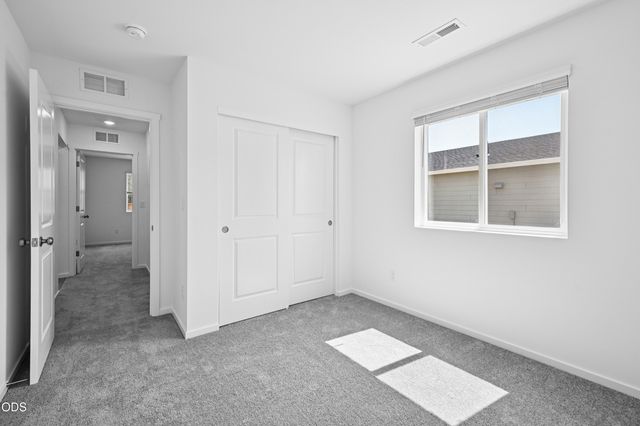 51740 Morning Pine Dr, La Pine, OR 97739