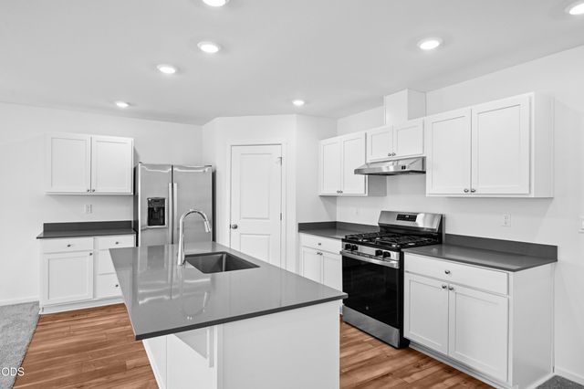 51740 Morning Pine Dr, La Pine, OR 97739
