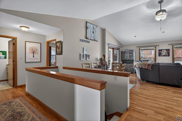 125 Shelby DR, Holton, KS 66436