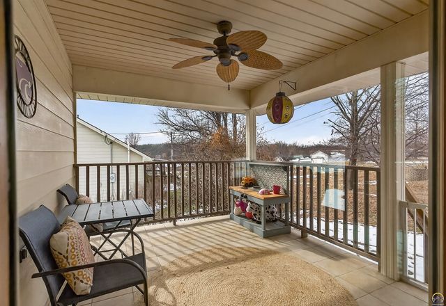 125 Shelby DR, Holton, KS 66436