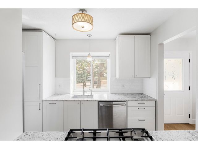 141 S Washington Ave, Louisville, CO 80027