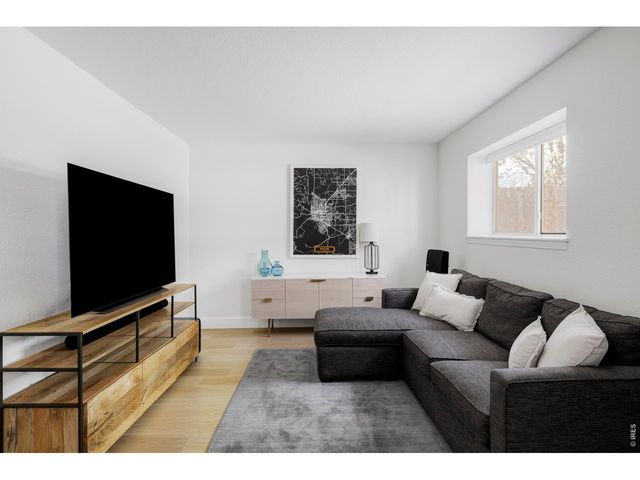 141 S Washington Ave, Louisville, CO 80027