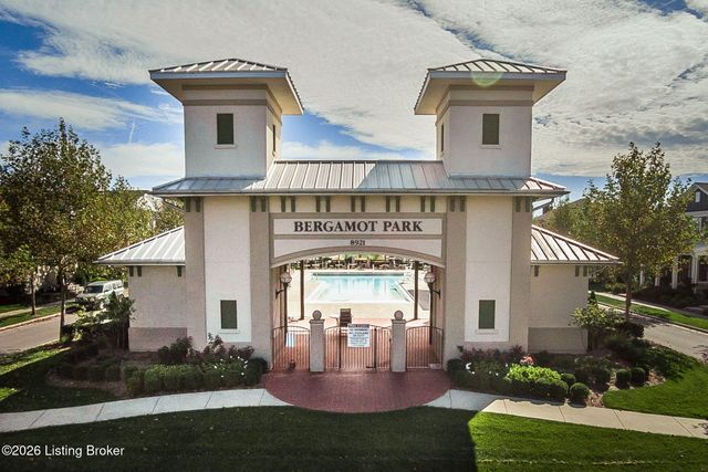 10804 Jimson St, Prospect, KY 40059