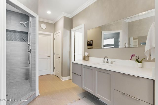 10804 Jimson St, Prospect, KY 40059