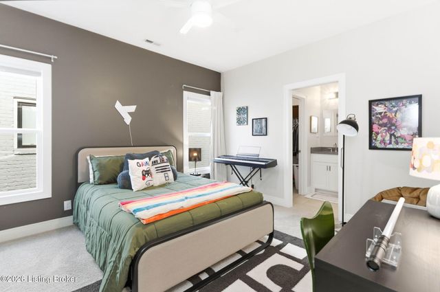 10804 Jimson St, Prospect, KY 40059