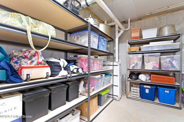 10804 Jimson St, Prospect, KY 40059