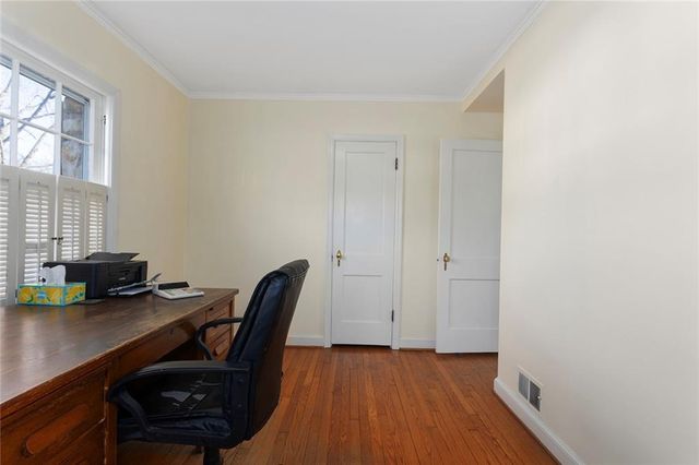 1954 Lake Terrace, Independence, MO 64055