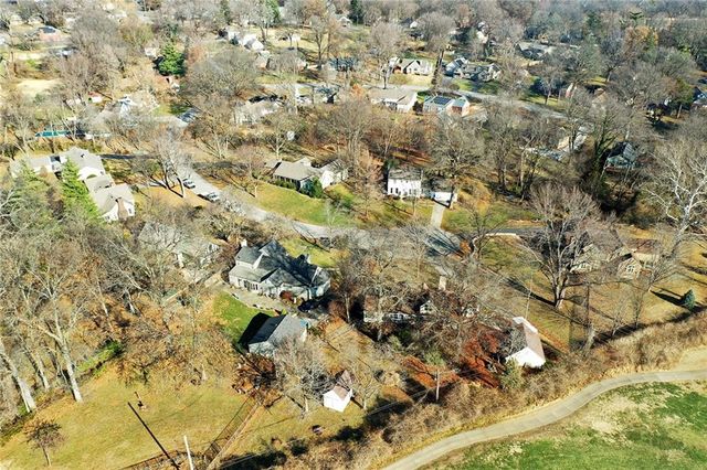 1954 Lake Terrace, Independence, MO 64055