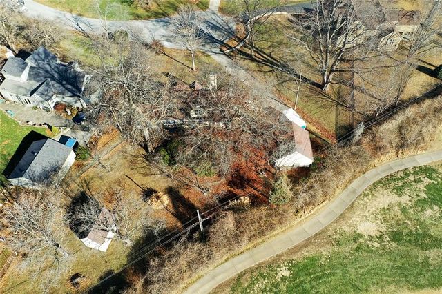 1954 Lake Terrace, Independence, MO 64055