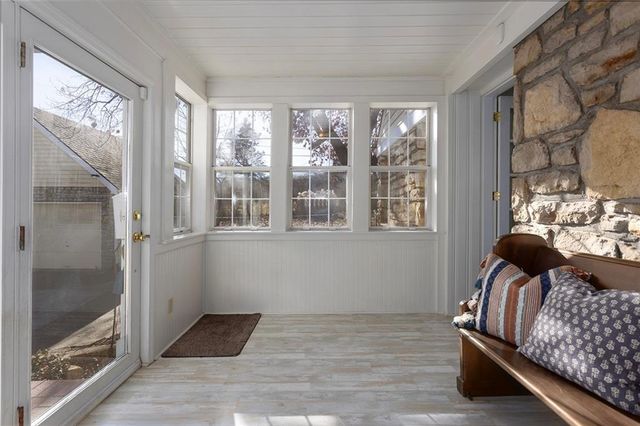 1954 Lake Terrace, Independence, MO 64055