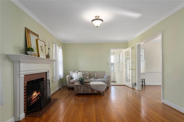 1954 Lake Terrace, Independence, MO 64055