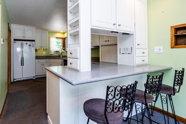 1595 Alex Path, Stevensville, MI 49127