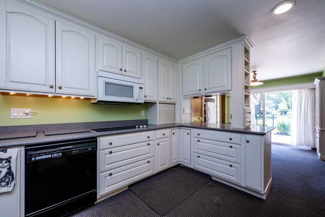 1595 Alex Path, Stevensville, MI 49127