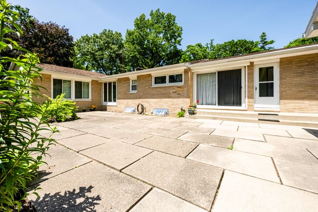 1595 Alex Path, Stevensville, MI 49127