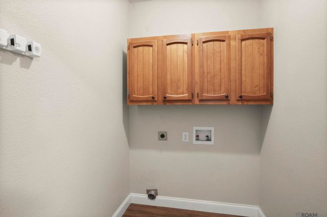 26141 Burlwood Ave, Denham Springs, LA 70726