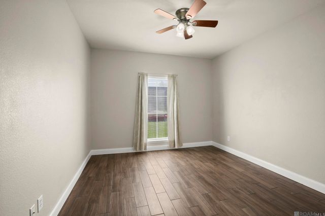 26141 Burlwood Ave, Denham Springs, LA 70726