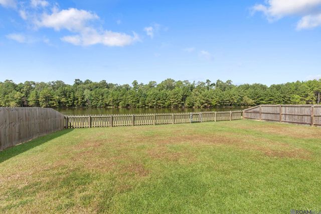 26141 Burlwood Ave, Denham Springs, LA 70726