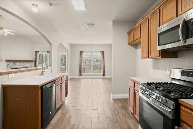 26141 Burlwood Ave, Denham Springs, LA 70726