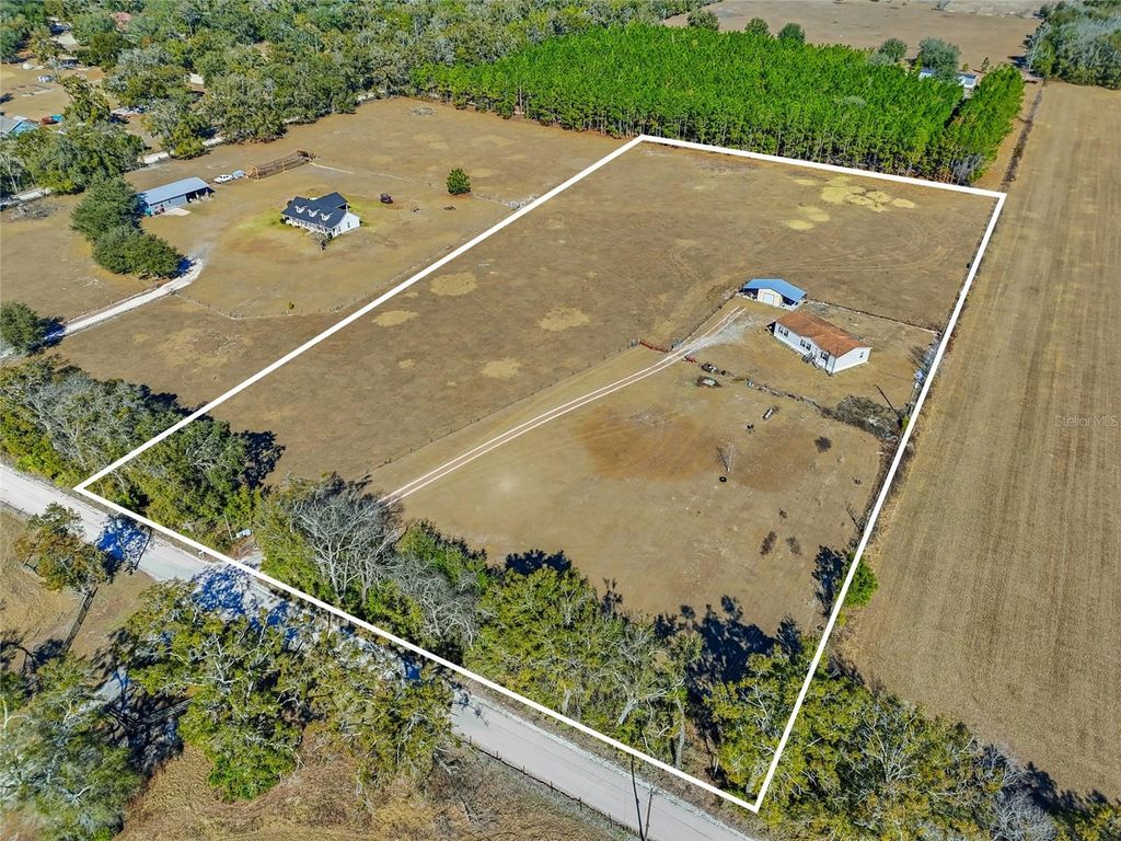 2400 NW 5TH STREET, Bell, FL 32619