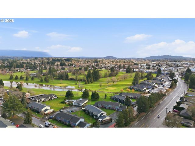 1830 Ne HOGAN Dr, Gresham, OR 97030