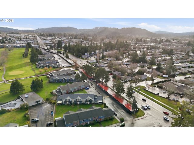 1830 Ne HOGAN Dr, Gresham, OR 97030