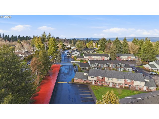 1830 Ne HOGAN Dr, Gresham, OR 97030