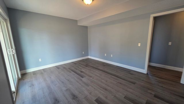 12 Willow St, Chicopee, MA 01020