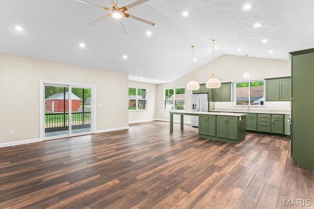 406 W Laurel Street, Millstadt, IL 62260
