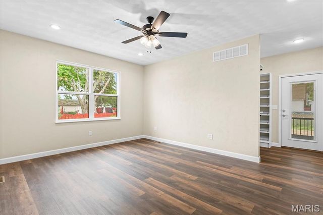 406 W Laurel Street, Millstadt, IL 62260