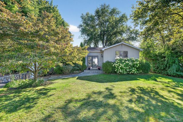 2834 Hedge Street, Yorktown Heights, NY 10598