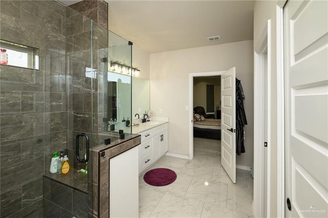 1402 Poza Rica Avenue, Harlingen, TX 78552