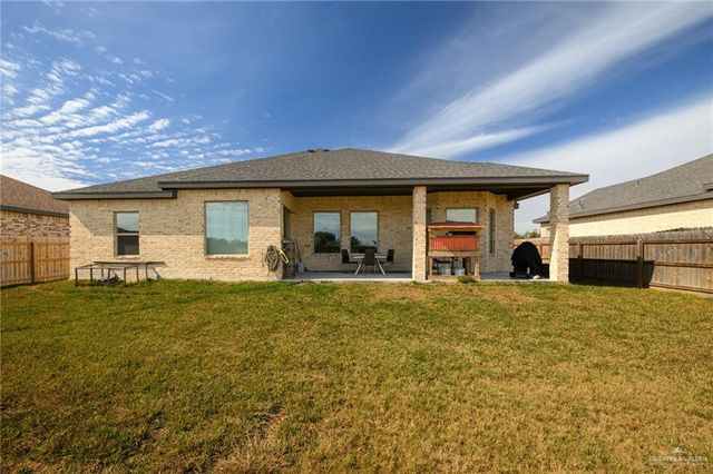 1402 Poza Rica Avenue, Harlingen, TX 78552