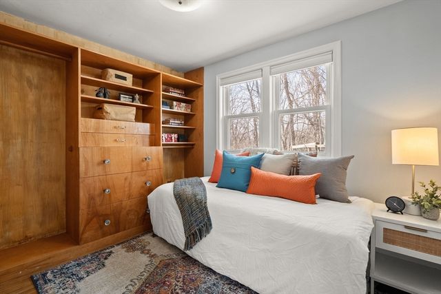 5 Martinwood Rd, Boston, MA 02130