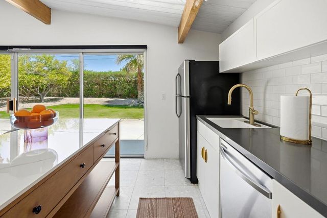 504 E Laurel Circle, Palm Springs, CA 92262