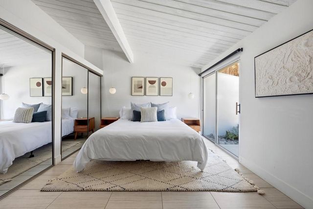 504 E Laurel Circle, Palm Springs, CA 92262