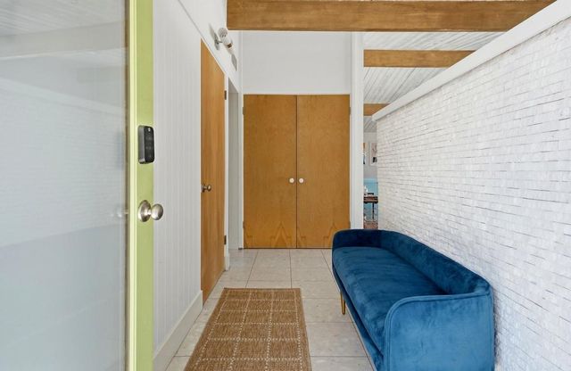 504 E Laurel Circle, Palm Springs, CA 92262