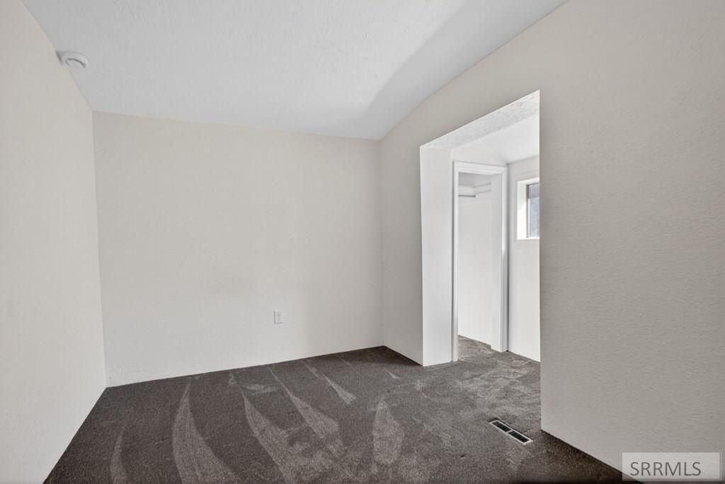 Image 15 of property listing at 221 Madison, American Falls, ID 83211