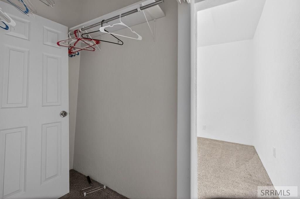 Image 17 of property listing at 221 Madison, American Falls, ID 83211