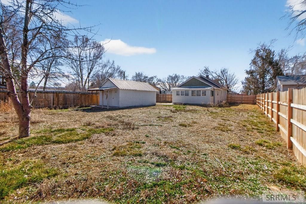 Image 24 of property listing at 221 Madison, American Falls, ID 83211