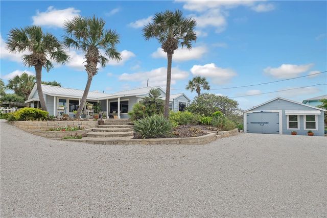230 12th St S, Port Aransas, TX 78373