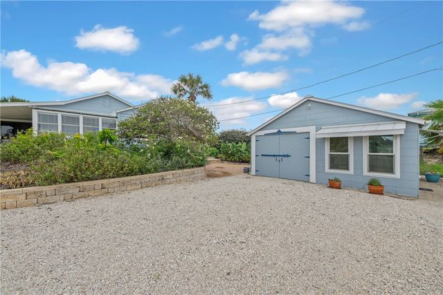 230 12th St S, Port Aransas, TX 78373