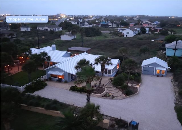 230 12th St S, Port Aransas, TX 78373