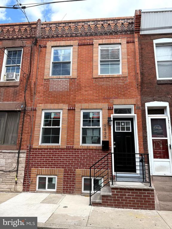 1535 S MOLE STREET, Philadelphia, PA 19146